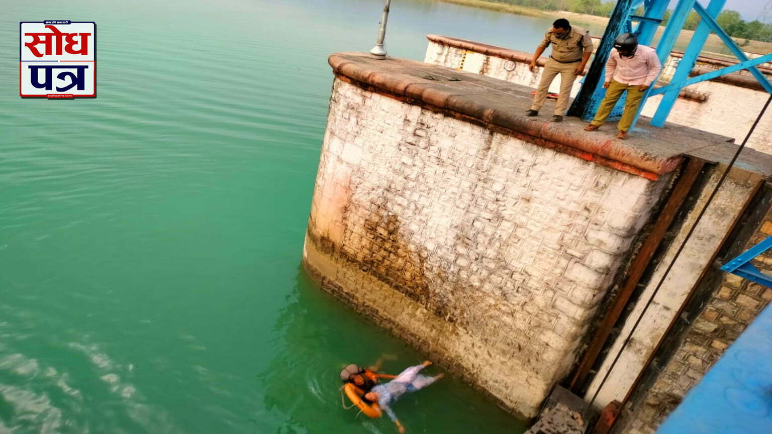 महाकालीमा हाम फालेकी नेपाली महिलाको भारतीय प्रहरीद्वारा उद्धार