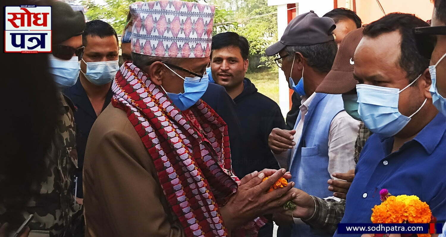 सुदूरपश्चिम प्रदेशका नवनियुक्त प्रदेश प्रमुख देवराज जोशीले पदभार ग्रहण