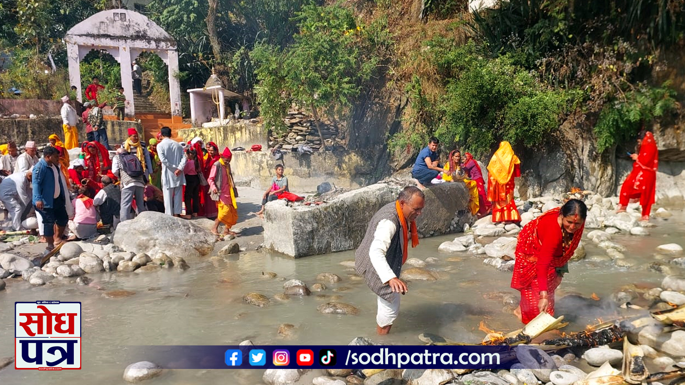 दार्चुलाको जगतपुरी शिव धाममा त्रिपुरेश्वर महादेव स्थापना