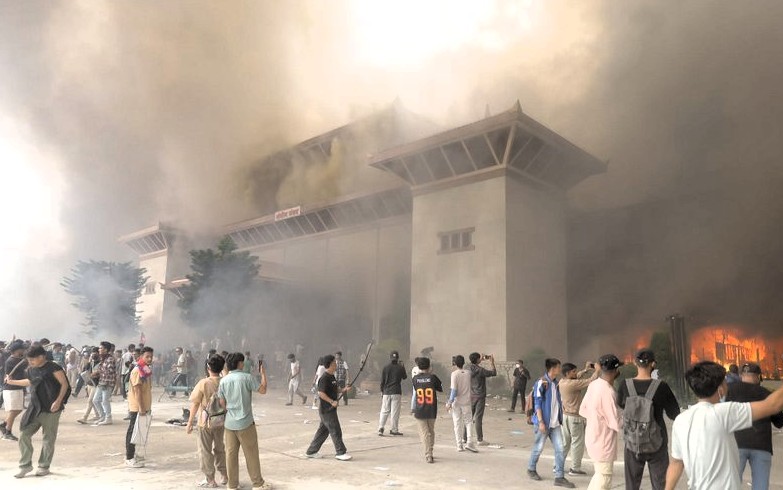 व्यवस्थापिका, कार्यपालिका र न्यायपालिका जेन्जीहरु को नियन्त्रणमा