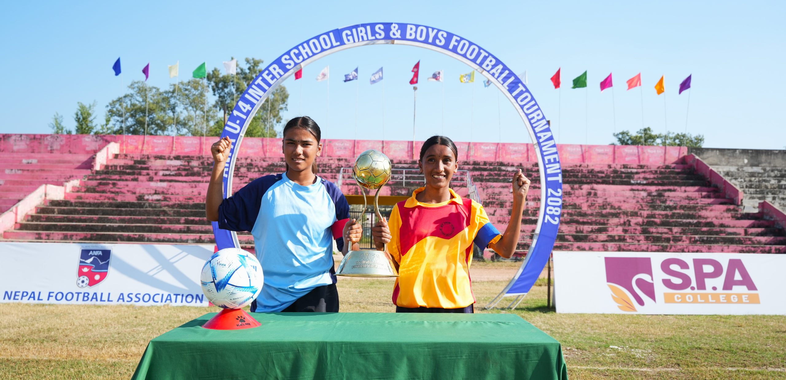 कैलाली जिल्ला फुटबल संघको आयोजनामा धनगढी रंगशालामा जारी एसपीए कलेज एन्फा यु–१४ अन्तर विद्यालयस्तरीय महिला तथा पुरुष फुटबल प्रतियोगिता