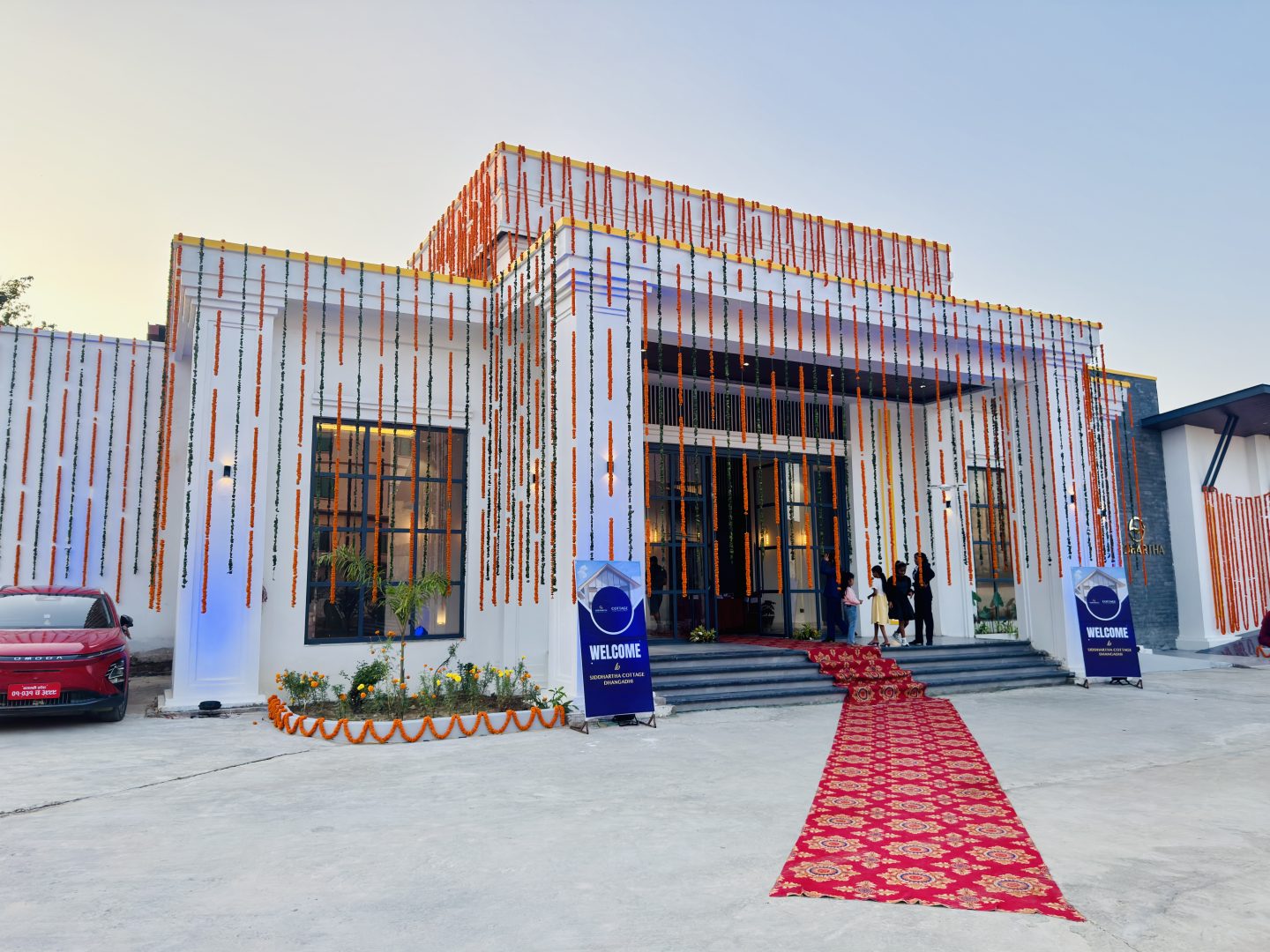 सुदूरपश्चिमको प्रमुख व्यापारिक केन्द्र धनगढी ट्राफिक चौराहाबाट सिद्धार्थ कटेजको सेवा सुचारु